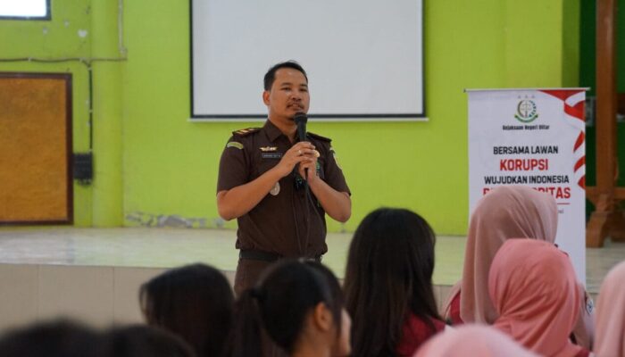 TPPO Masif, Imigrasi dan Kejari Blitar Edukasi Pelajar SMA