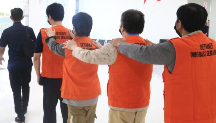 Imigrasi Semarang Deportasi Empat Buronan Asal China Kasus Love Scamming