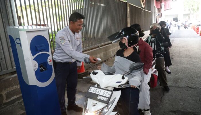 Parkir Tunjungan Romansa Kini Pakai Portal dan Pembayaran Non Tunai