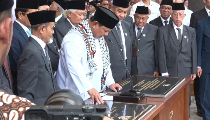 Prabowo Resmikan Fakultas Kedokteran Unida Gontor