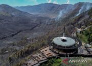 Cuaca Hambat Water Bombing Bromo