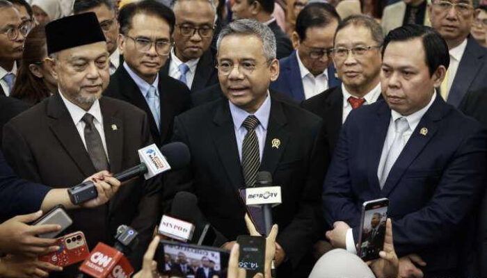 Suahasil Lantik 14 Pejabat Kemenkeu dan KSSK