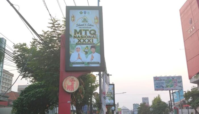 Semarak MTQ Nasional XXXI: Baliho Raksasa Pemprov Jatim Warnai Simpang Lima Semarang