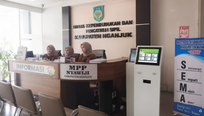 Layanan Adminduk di MPP Nganjuk Dikeluhkan: Warga Pace Dipingpong dan Plt Kadisdukcapil Sulit Ditemui