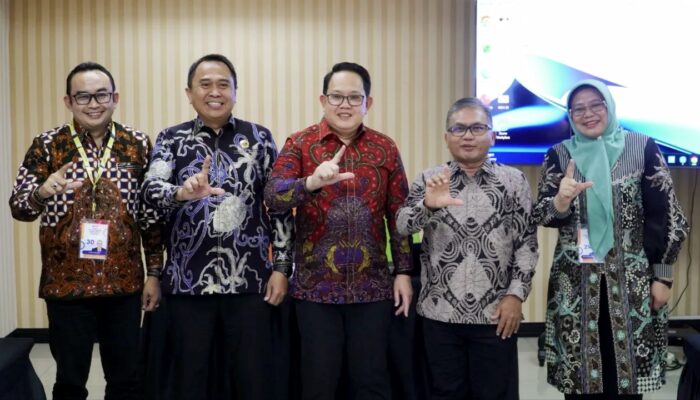 Cegah Bahaya Belantara Siber, Pemprov Jatim Gagas Inovasi Perisai Anak di LAN RI