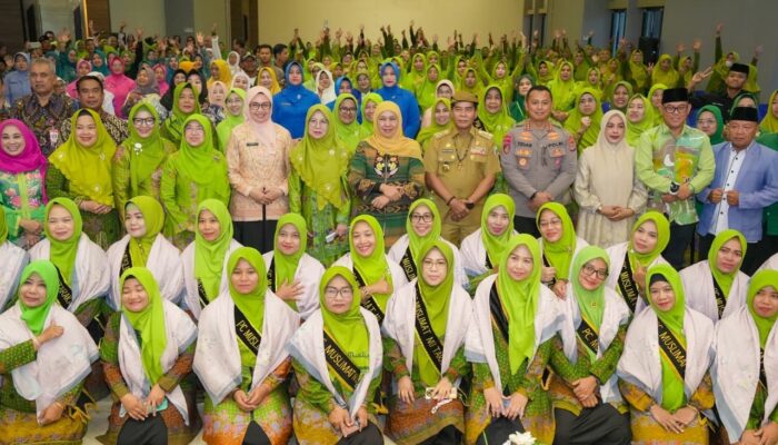 Harlah ke-80 Muslimat NU di Kaltara: Khofifah Dorong Peran Perempuan Jadi Madrasah Bangsa dan Penggerak Perdamaian Dunia
