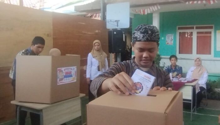 Siswa Disabilitas Kudus Ikut Ramaikan Pilketos Serentak