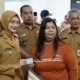 Wali Kota Kediri Serahkan Mesin Cetak KTP-el ke 46 Kelurahan