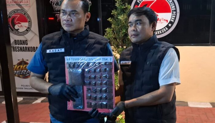 Pengedar Tembakau Sintetis Dibekuk di Kamar Kos, Polres Tanjung Perak Sita 148 Gram Barang Bukti