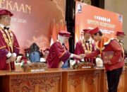 AMN Surabaya Kukuhkan 200 Mahasiswa, 305 Lulusan Dilepas