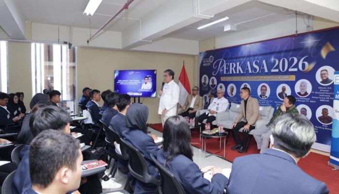 Tak Cuma Coding, Menaker Wajibkan Human Skills bagi Vokasi