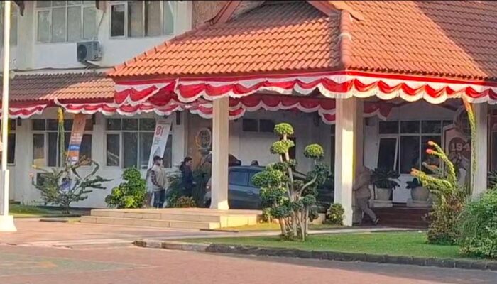 Usut Korupsi di ATR/BPN, KPK Geledah Kanwil BPN Jatim dan Sita Sejumlah Koper