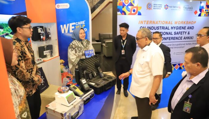 Cegah Kecelakaan Kerja, Wamenaker Dorong Penerapan Higiene Industri