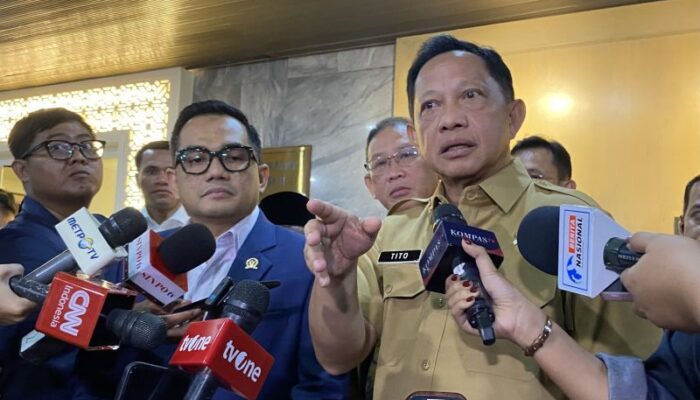 Mendagri Buka Kajian Perpanjangan Jabatan Kades