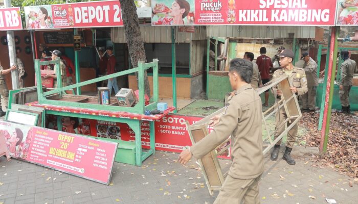 PKL Embong Blimbing Berharap Solusi