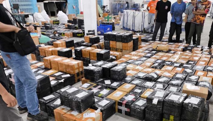 Bea Cukai Jember Gagalkan 1,3 Juta Batang Rokok Ilegal Berkedok Paket E-Commerce