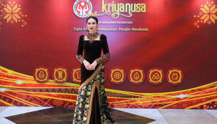 Arumi Bachsin:Bawa Wastra Jatim Mendunia