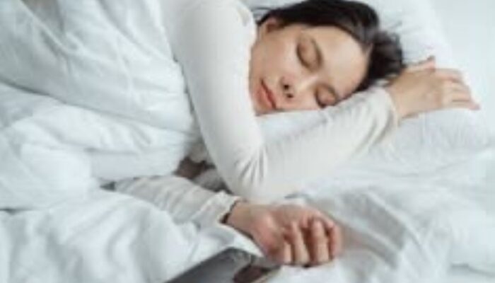 Jangan Sepelekan Begadang: Pola Tidur Teratur Jadi Kunci Imunitas Kuat dan Otak Fokus