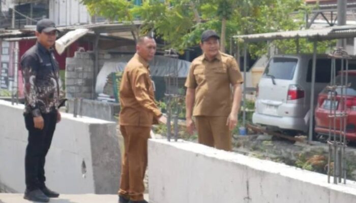 Disidak Bupati Subandi, Proyek Betonisasi Jalan Gedangan–Betro Rp23 Miliar Molor