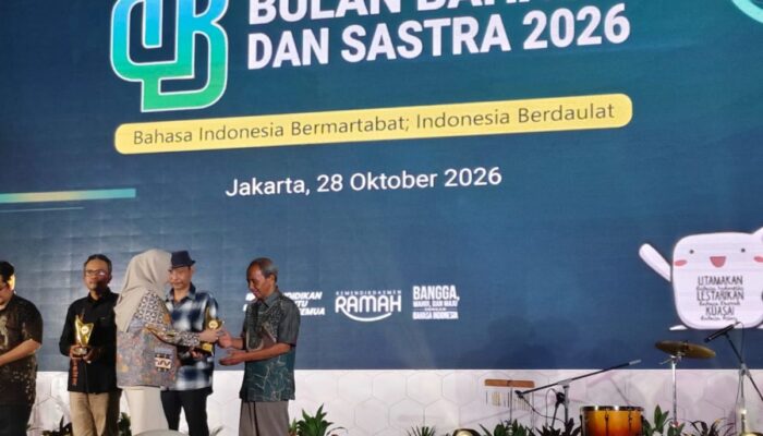Sutejo Dedikasikan Penghargaan Sastra untuk Generasi Muda