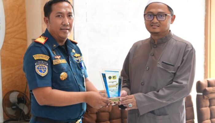 KSOP Kalianget Edukasi Santri tentang Keselamatan Pelayaran di Ponpes Darurrahman