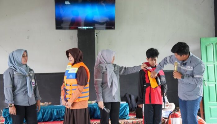 KSOP Kalianget Edukasi Santri Ponpes Raudhatut Thalibin tentang Keselamatan Pelayaran