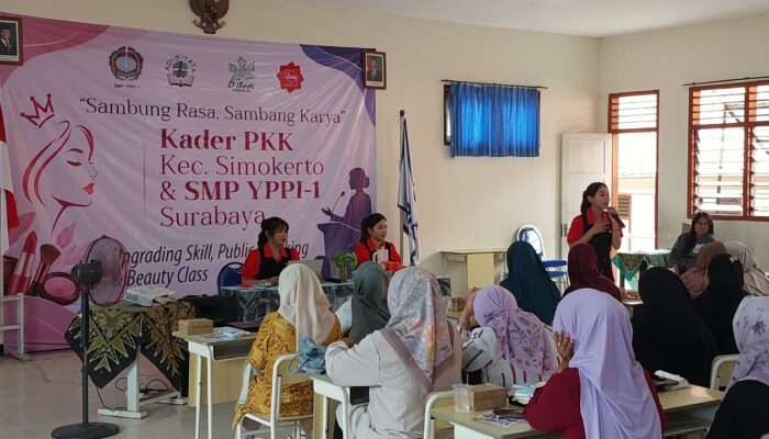 Kader PKK Simokerto Asah Komunikasi dan Percaya Diri