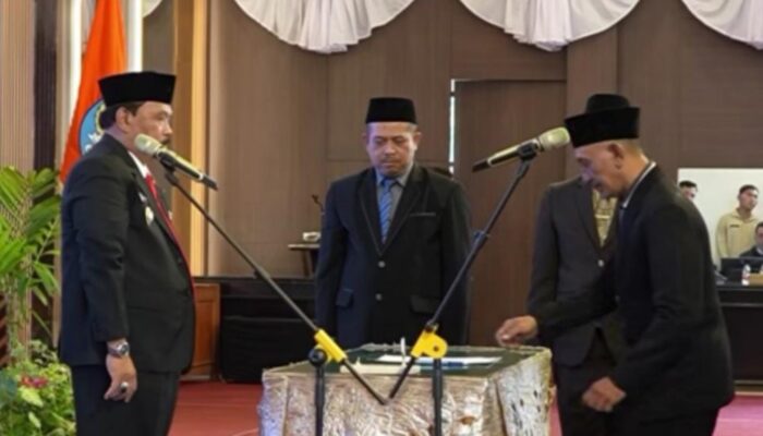 Lantik 103 Pejabat Baru Berbasis Kompetensi, Kang Marhaen Ingatkan Komitmen Integritas