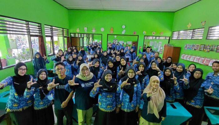 Pengimbasan Koding dan Kecerdasan Artifisial Tingkatkan Kompetensi Guru di Bojonegoro