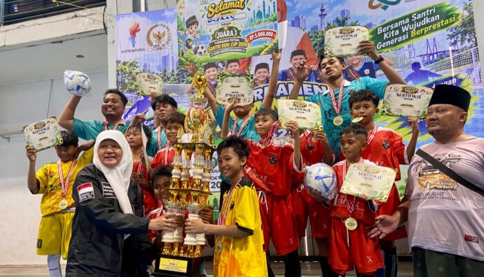 Meriahnya Turnamen Futsal Santri Reni Astuti Cup 2026, Kenjeran Tekuk Sukomanunggal 4-2