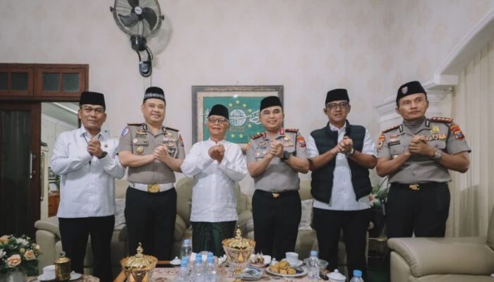 Kapolda Jatim Silaturahmi dengan Ulama Kediri, Perkuat Sinergi Jaga Kamtibmas