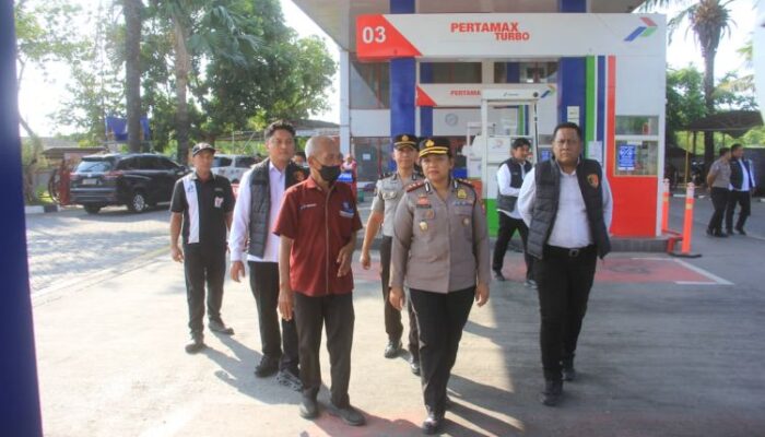 Kapolres Probolinggo Pantau SPBU, Pastikan Stok BBM dan Pelayanan Lancar