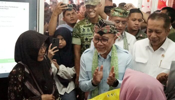 Tinjau KDKMP Tambakrejo Rp3 Miliar, Menko Pangan Zulhas dan Pemkab Sidoarjo Perkuat Distribusi Sembako Murah