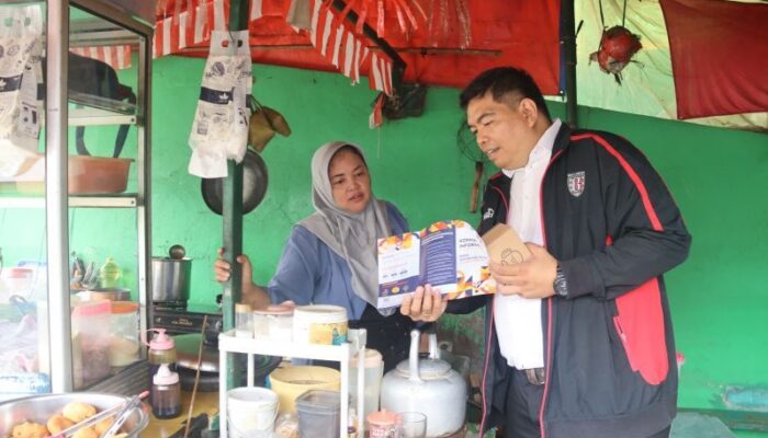 Komisi Informasi DKI Jakarta Edukasi Pedagang Pasar Pos Pengumben Terkait Hak Akses Informasi Publik