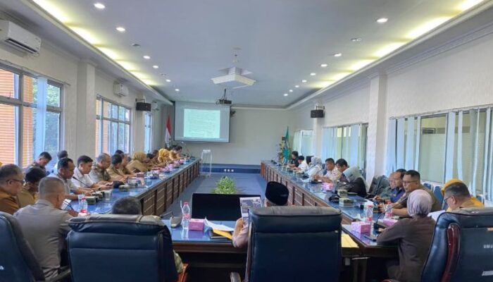 Pemkab Pasaman Barat Minta SPBU Salurkan BBM Subsidi Tepat Sasaran