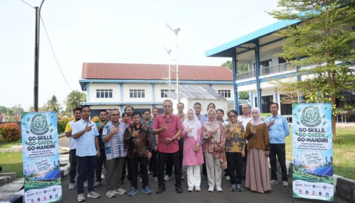 Kemnaker Sertifikasi 60 Calon Asesor untuk Dukung PLTS 100 GWp
